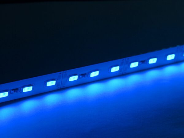 ไฟแอลอีทีแบบแท่ง สีน้ำเงิน LED Strip SMD 5630 Blue 72 Leds100CM