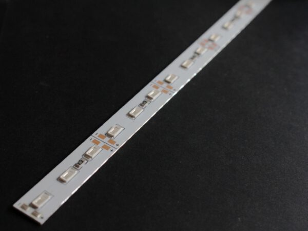 ไฟแอลอีทีแบบแท่ง สีน้ำเงิน LED Strip SMD 5630 Blue 72 Leds100CM - Image 5